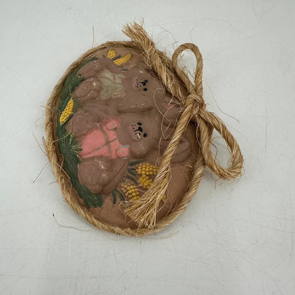 Vintage 1998 Hand Painted Ceramic Teddy Bear Wall Plaque Jute Rope Border Rustic